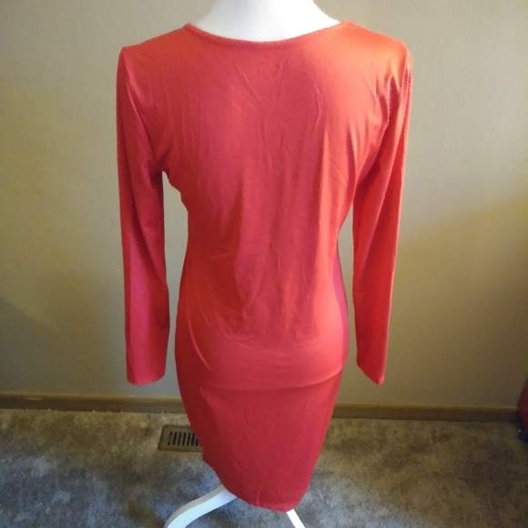 Sexy Red Low Cut Criss Cross Front Dress - Picture 2 of 2